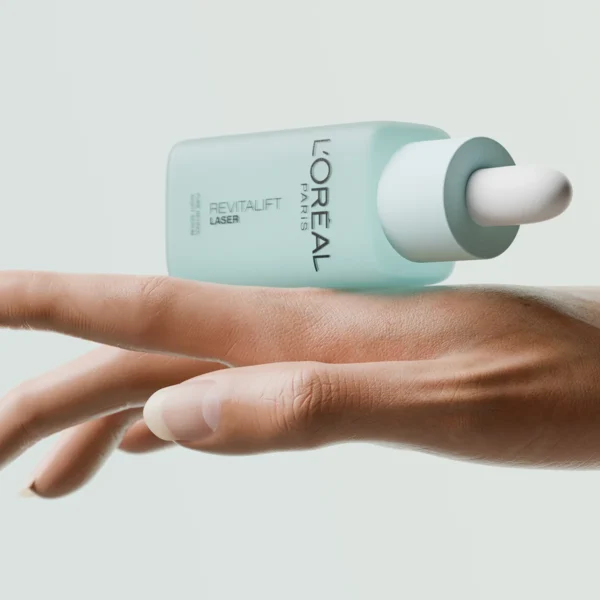 How CGI hands transform cosmetic product campaigns